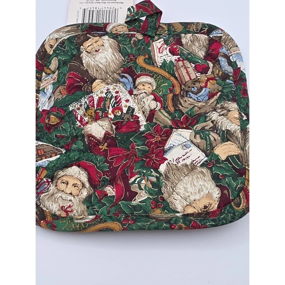 B&D St. Nicholas Christmas Tree Pot Holder